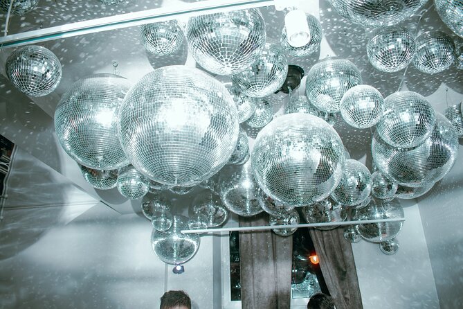 Pub Crawl + Unlimited Drinks + VIP entry + Drinking Games & Photographer - Who should book this Krakow night out?