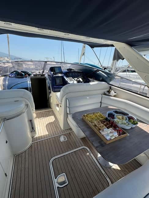 Puerto Banus: Private Luxury Yacht Charter - Forty-five minutes along Playa Puerto Banús