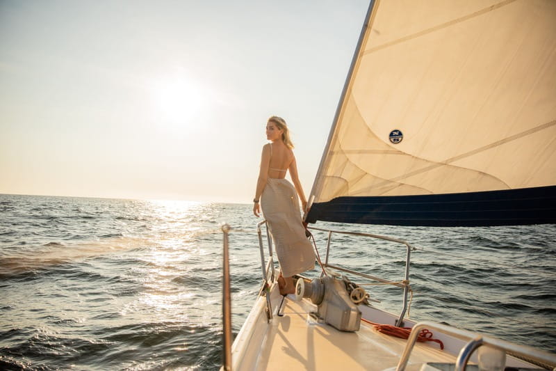 Puerto Vallarta: Bay of Banderas Luxury Sunset Sailing Tour - How comfortable is the boat?