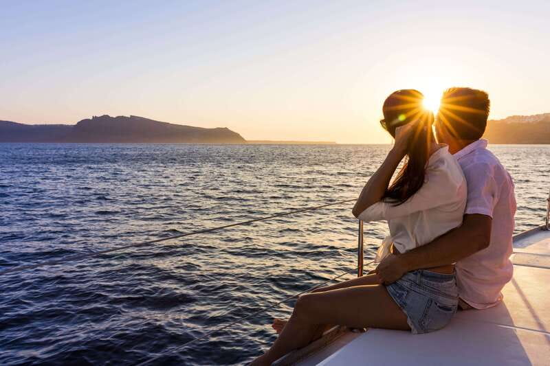 Puerto Vallarta: Bay of Banderas Luxury Sunset Sailing Tour - Service from the crew
