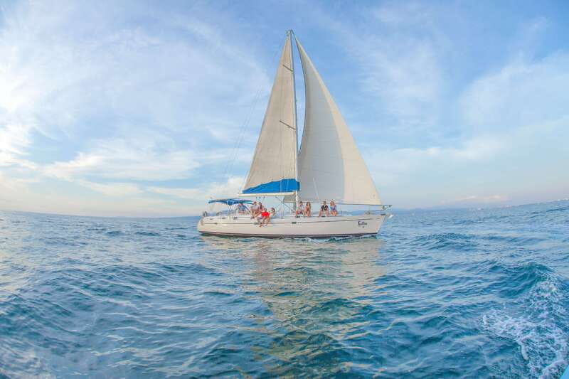 Puerto Vallarta: Luxury Day Sailing Tour of Bay of Banderas - A relaxed way to see Bay of Banderas