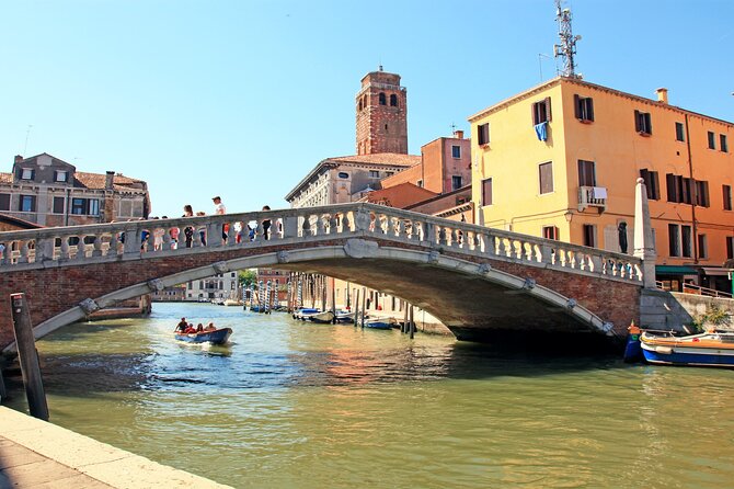 Ravenna Port to Venice with Deluxe Tour by Boat and Gondola - Guides who help with the messy parts
