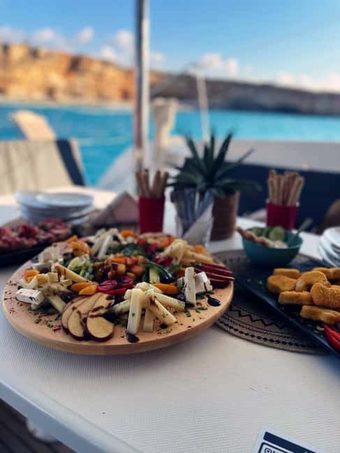 Rethymno Premium Catamaran Cruise: Healthy Lunch & Open Bar - Open bar, music, and the feel onboard