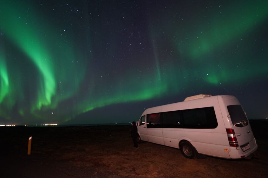 Reykjavik: Premium Northern Lights Tour with Free Photos - Leaving Reykjavik for a darker sky
