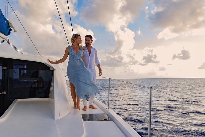 Riviera Maya Luxury Sunset Sailing plus Light Dinner and Open Bar - How the crew shapes the night