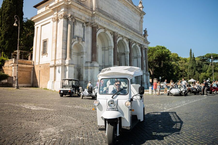 Rome: 2-Hour Vip Tuk-tuk tour with Hotel Pickup and Prosecco - Baths of Caracalla and the city’s ancient leisure life