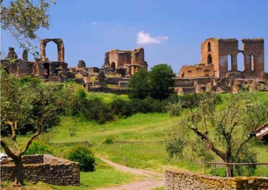Rome: Appian Way and Catacombs VIP Tour with Hotel Pickup - What the private guide changes