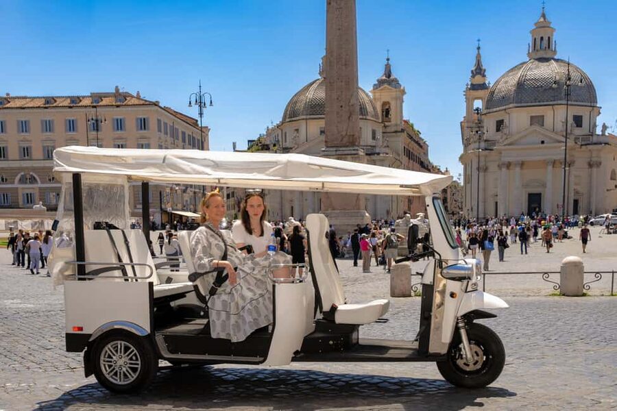 Rome: Exclusive Private Tour by Tuk Tuk - Piazza Venezia and Capitoline Views
