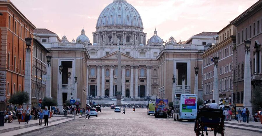 Rome:St. Peter's Basilica Tour, Exclusive Underground Access - Key points at a glance