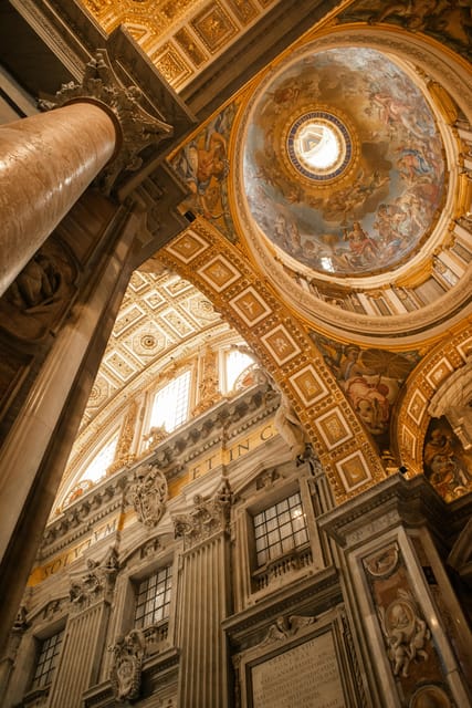 Rome:St. Peter's Basilica Tour, Exclusive Underground Access - First views inside St. Peter’s Basilica
