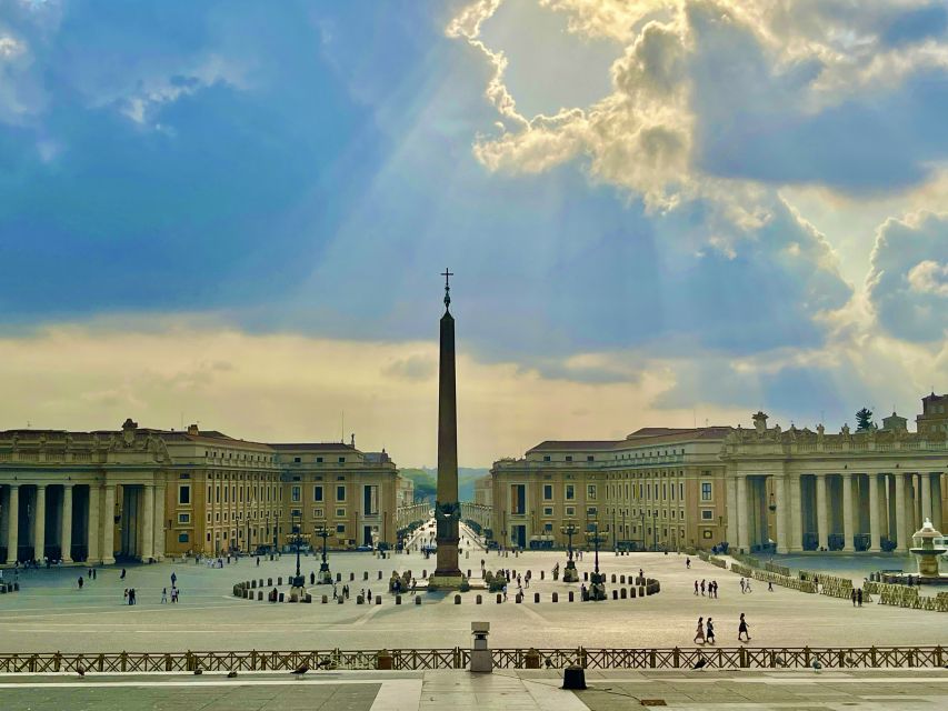 Rome: Vatican and Sistine Chapel Tour with VIP Entrance - The Belvedere Courtyard and ancient sculpture
