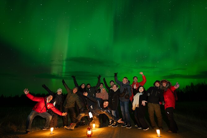 Rovaniemi: Northern Lights Small Group Money-Back Guarantee - From Koskikatu to the first dark-sky stop