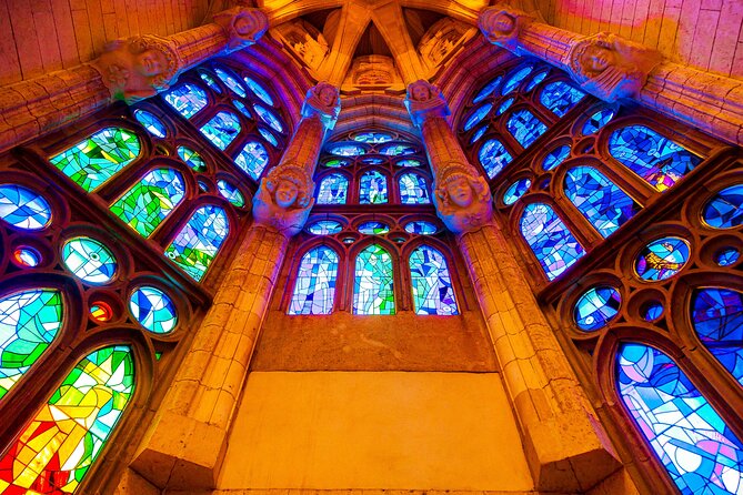 Sagrada Familia VIP Tour Skip the Line with Small Group - Why the Sagrada Familia works best with a guide
