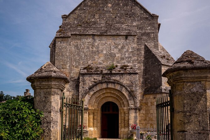 Saint-Émilion Wine Tour By Premium Electric Bike, Lunch Included - The final village tasting is more than a last drink