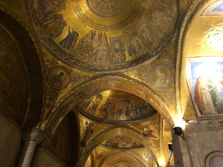 Saint Mark's and Doge's Palace: VIP After Hours Tour - The pause between the palace and basilica