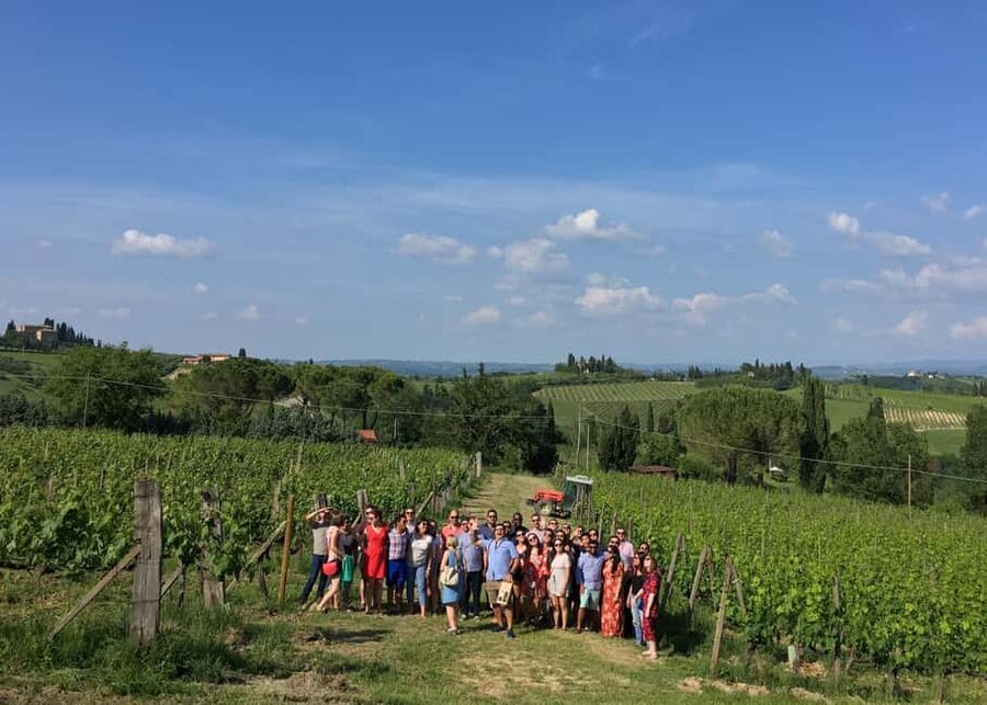 San Gimignano: Premium Wine Tour with Lunch - Meeting the estate at Tenuta Guardastelle