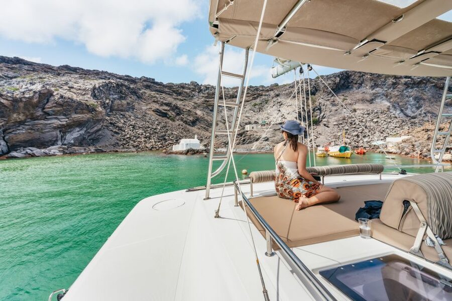 Santorini: Luxury Catamaran Day Trip with Meal and Open Bar - Morning or sunset: which departure fits you?