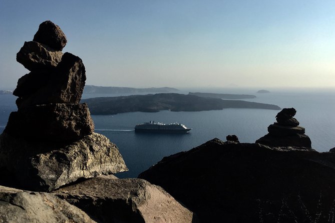 Santorini Luxury Custom Private Tour with Local guide - Firostefani: a short stop with Santorini’s classic view