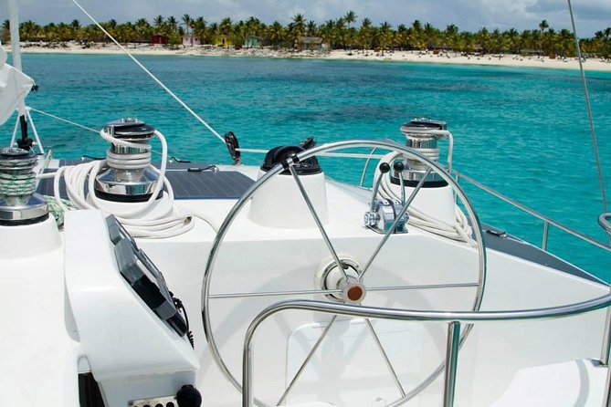 Saona Island small group and relax - luxury catamaran - Lunch, drinks, and the afternoon at sea