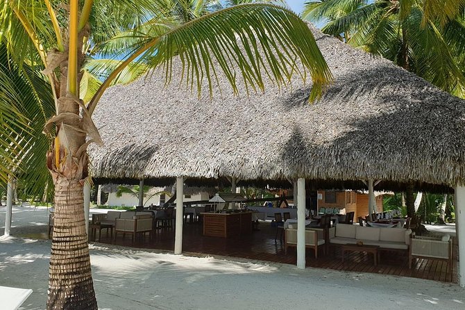 Saona Island small group and relax - luxury catamaran - Why the small group affects the price