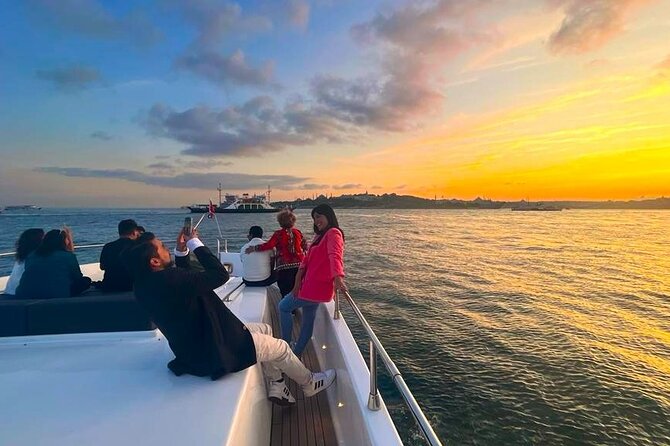 Scenic Bosphorus Sunset Cruise – 2.5 Hours of Luxury & Views - Why a Bosphorus sunset cruise works so well in Istanbul