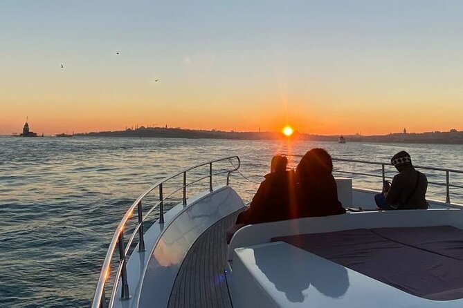 Scenic Bosphorus Sunset Cruise – 2.5 Hours of Luxury & Views - Ortaköy, the first bridge, and Bebek