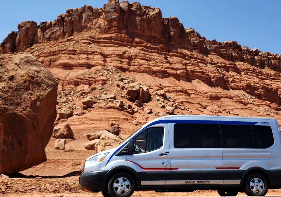 Sedona/Flagstaff: Grand Canyon Tour & First-Class Train Ride - Grand Canyon Village gives you your first canyon look