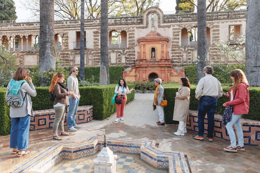 Seville: VIP Exclusive Early Access Tour of The Alcazar - Key points at a glance