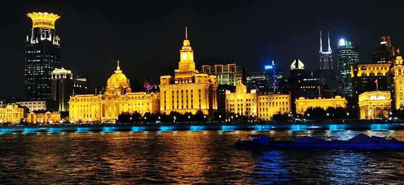 Shanghai Night River Cruise VIP Seat with Authentic Dinner - The Evening Starts With a Private Pickup
