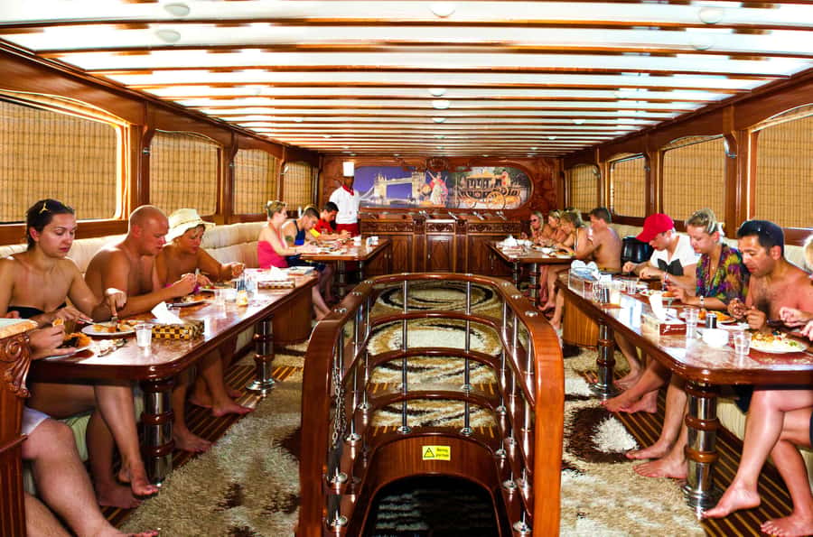 Sharm El-Sheikh: Luxury Ras Mohammed & White Island Cruise - Second reef stop: more water time, not a rushed photo call