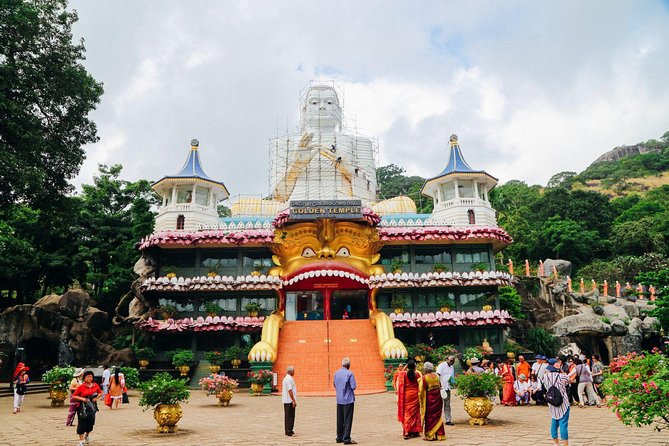 Sigiriya Rock and Dambulla Cave All Inclusive Private Day Trip - Lunch in the middle of a demanding day