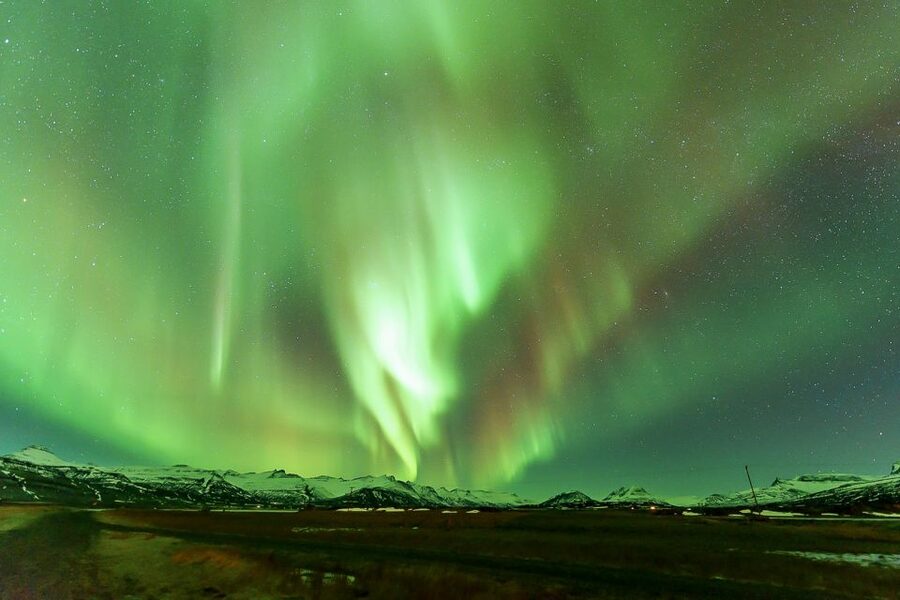 Small-Group Premium Northern Lights Tour from Reykjavik - Why the small minibus matters outside Reykjavík