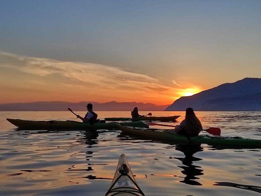 Sorrento: Premium Kayaking Experience with Swimming - Your first paddle in a professional kayak