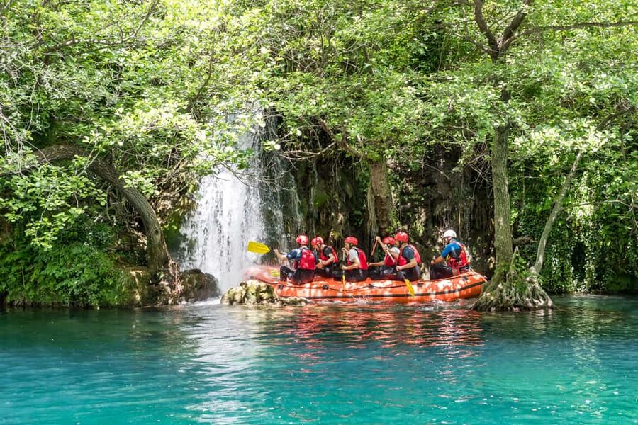 Split: Premium Rafting,Cave exploring,Cliff jumping & Picnic - The 11-kilometer rafting route