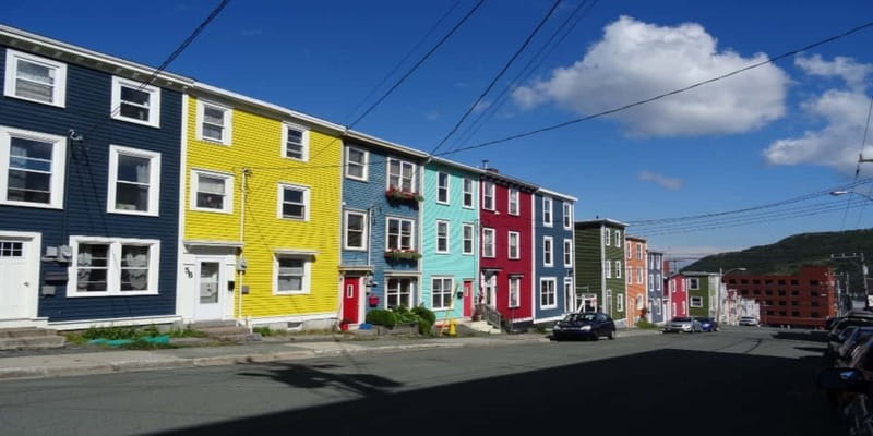 St Johns Premium Tour with Iceberg Quest Boat Cruise - Signal Hill and Cabot Tower