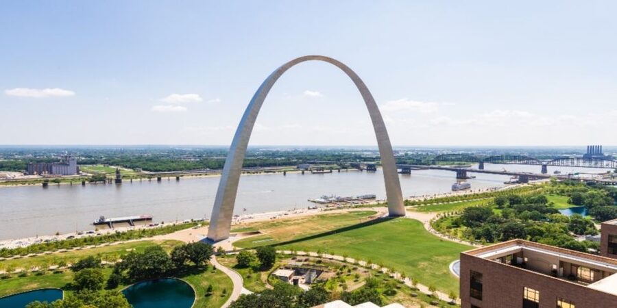 St. Louis Premium Driving Tour with Boat Ride & Arch - Seeing St. Louis from the Mississippi