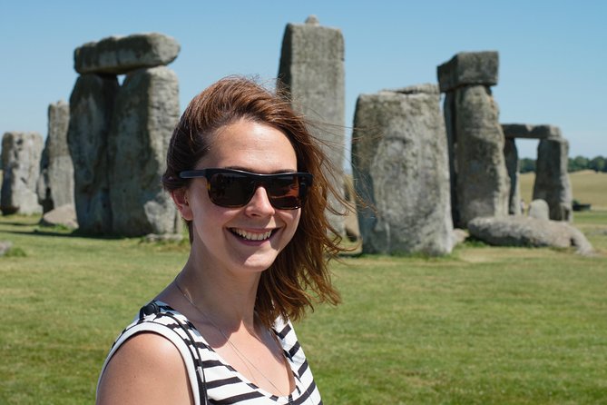 Stonehenge Half-Day luxury guided tour from Bath for 2-8 - The drive from Bath to Stonehenge