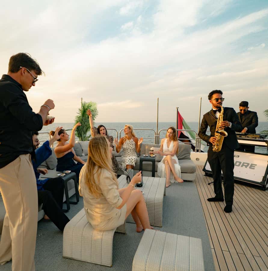 Sunseeker Superyacht: VIP Dinner, Premium Drinks& Live Music - What $273 gets you