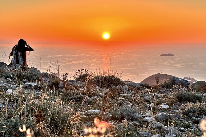 Sunset and Wine / Dubrovnik Sunset Tour and Premium Wine Tasting - At a glance
