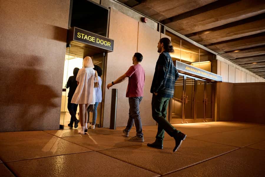 Sydney: Sydney Opera House VIP Backstage Tour and Breakfast - What the $140 price includes