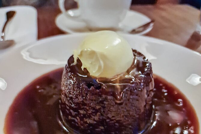 Tailored Premium Edinburgh Food Tour with Highest Quality Dishes - Old Town food, stories, and city bearings