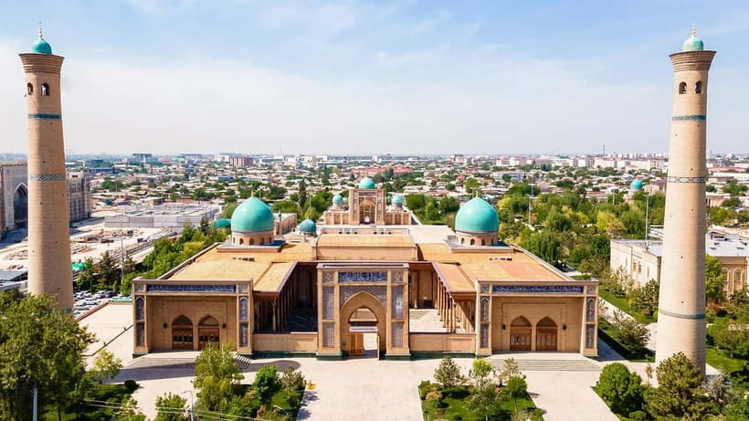 Tashkent: Private Full-Day City Tour on a Premium Car - Chorsu Bazaar, where Tashkent shops and eats
