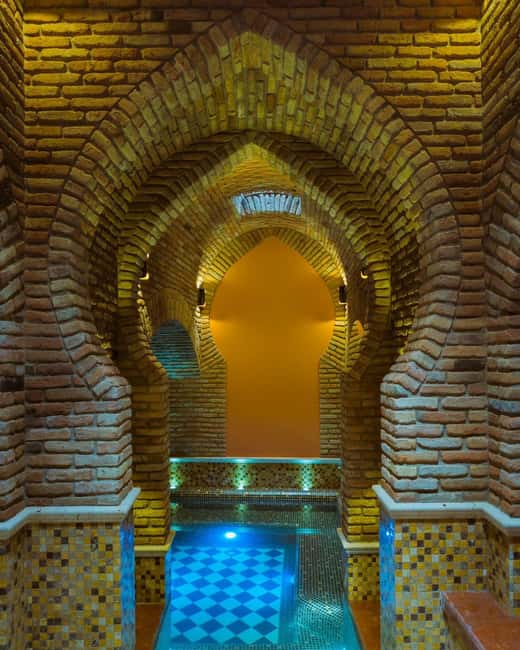 Tbilisi: Luxury Sulfur Bath Ritual with Pickup & Wine - Should you add the kisa scrub?
