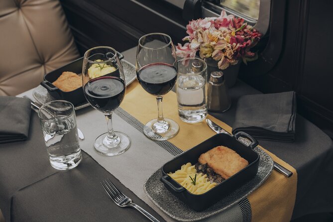 The First Class Machu Picchu Train by Inca Rail - Starting in Cusco and reaching the railway