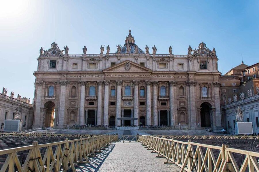 The Vatican: Private VIP Experience Tour - St. Peter’s Basilica and the final hour