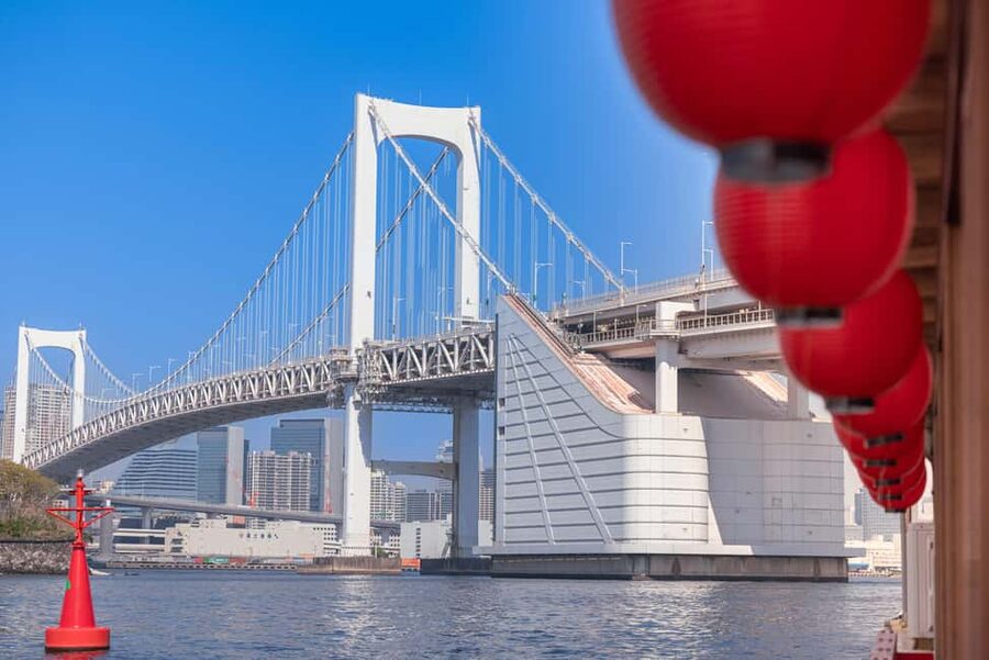 Tokyo: Rainbow Bridge Day Cruise Show and Only Soft Drinks - Why a one-hour yakatabune ride works in Tokyo