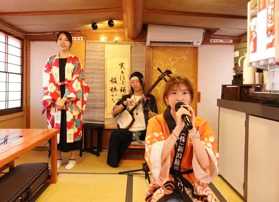 Tokyo: Rainbow Bridge Day Cruise Show and Only Soft Drinks - The 10 to 15-minute Japanese dance performance