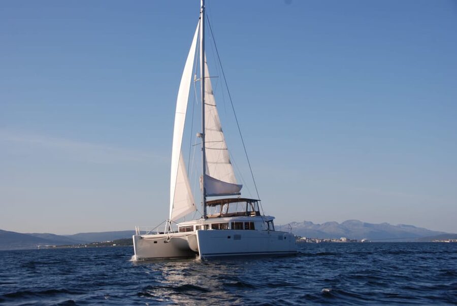 Tromsø: Fjord and Islands Luxury Catamaran Cruise - Fishing with the captain