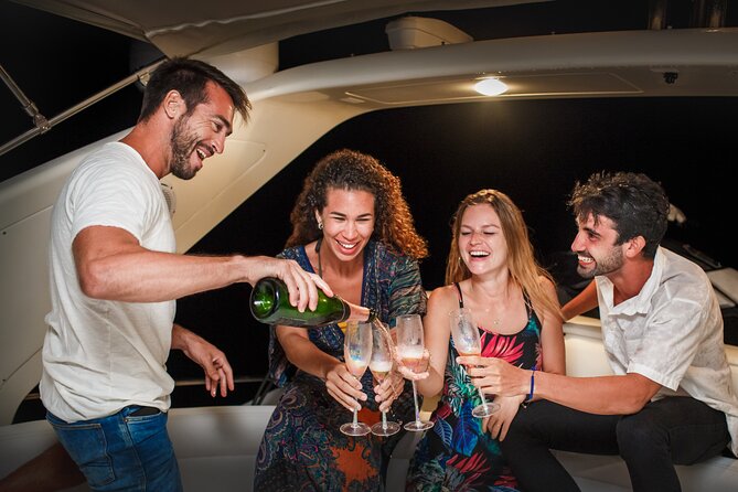 Tulum Luxury Escape – 4h All Inclusive on 43' Private Yacht - Premium drinks and attentive service