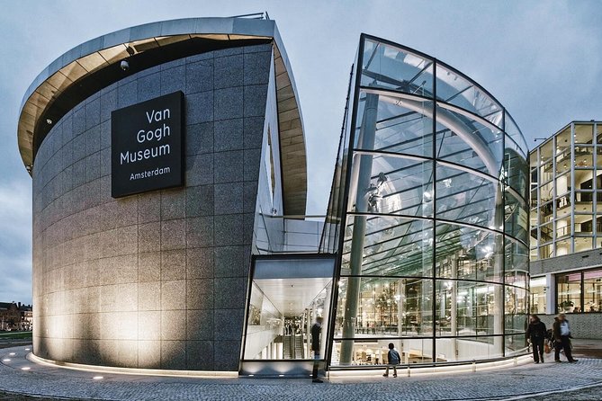 Van Gogh Museum Amsterdam Exclusive Tour w/ Reserved Entry - Two and a half hours with your own guide